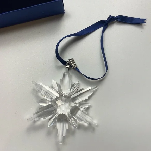 NWB Swarovski 2006 Crystal Snowflake Christmas Ornament New - Picture 3 of 12